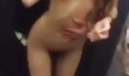 Enfoncer la film pour adulte porno femme du voisin en caméra cachée