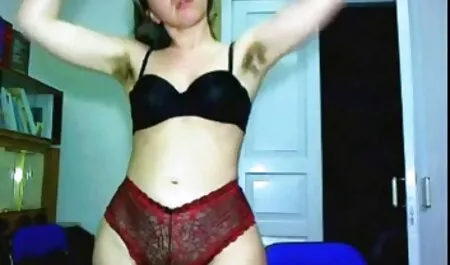 Pussyfucked gras film porno gratuit pour adulte secoue ses gros seins