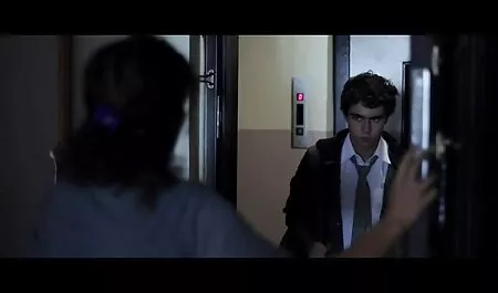 Anal brune chaude se satisfait avec un jouet films adulte streaming