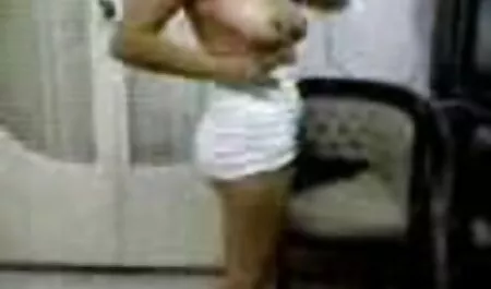 Des video xxx adulte pères récompensant leurs belles-filles adolescentes