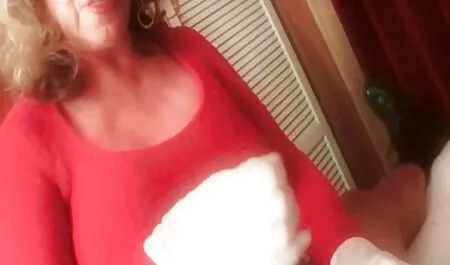 Énormes seins gouine agréable milf chatte film amateur adulte gratuit et cul avec un gode