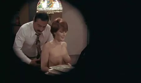 Mamie film sexe adulte japonaise veut toujours du plaisir de la chatte