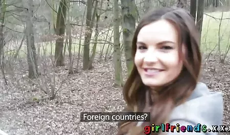 Une ado mignonne chevauche une grosse bite bien film adulte x gratuit dure