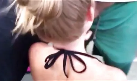 La superbe cowgirl japonaise Marica Hase fait une pipe vidéo streaming adulte