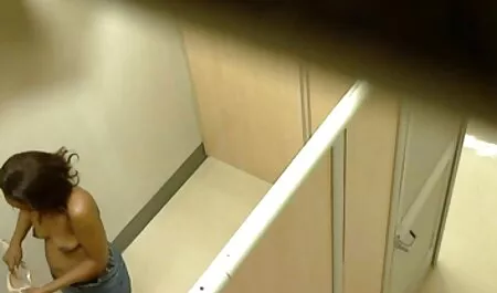 Creampied jeune Latina Marina Angel reçoit une énorme film x adulte charge de sperme